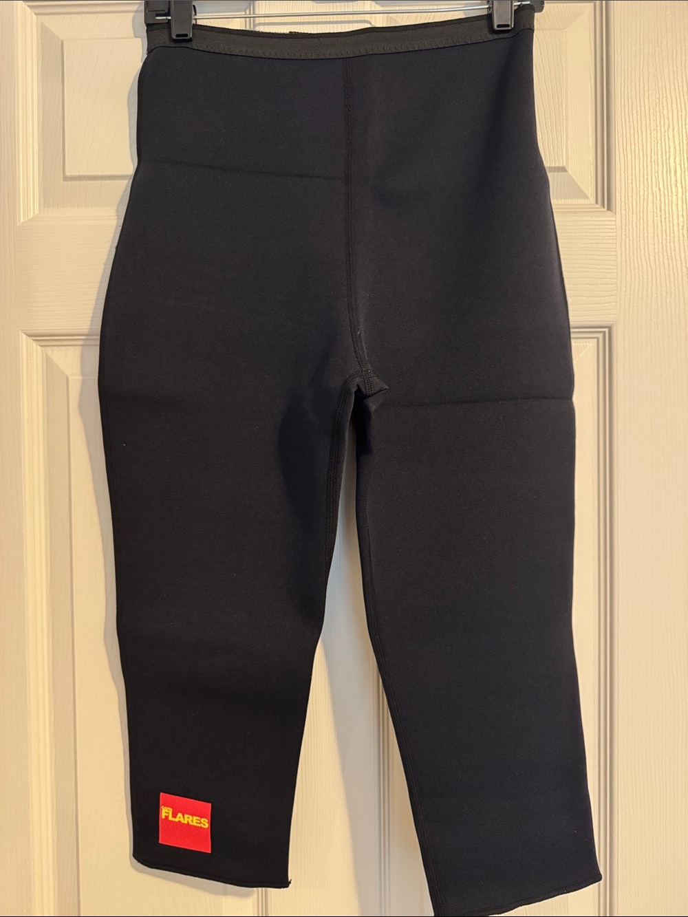 Flares Black Neoprene High Waisted Anti-cellulite Technology Crop Leggings